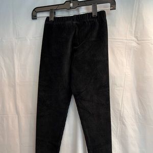 Hanna andersson organic girls corduroy black pants. Elastic waist. Size 6